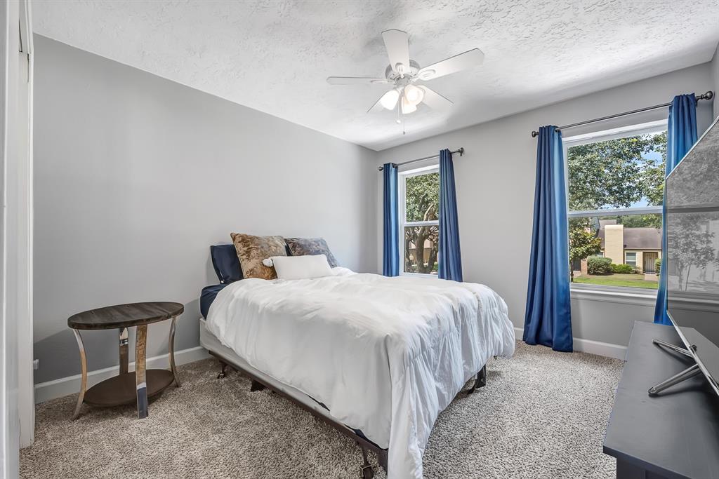 11812 Southlake Drive