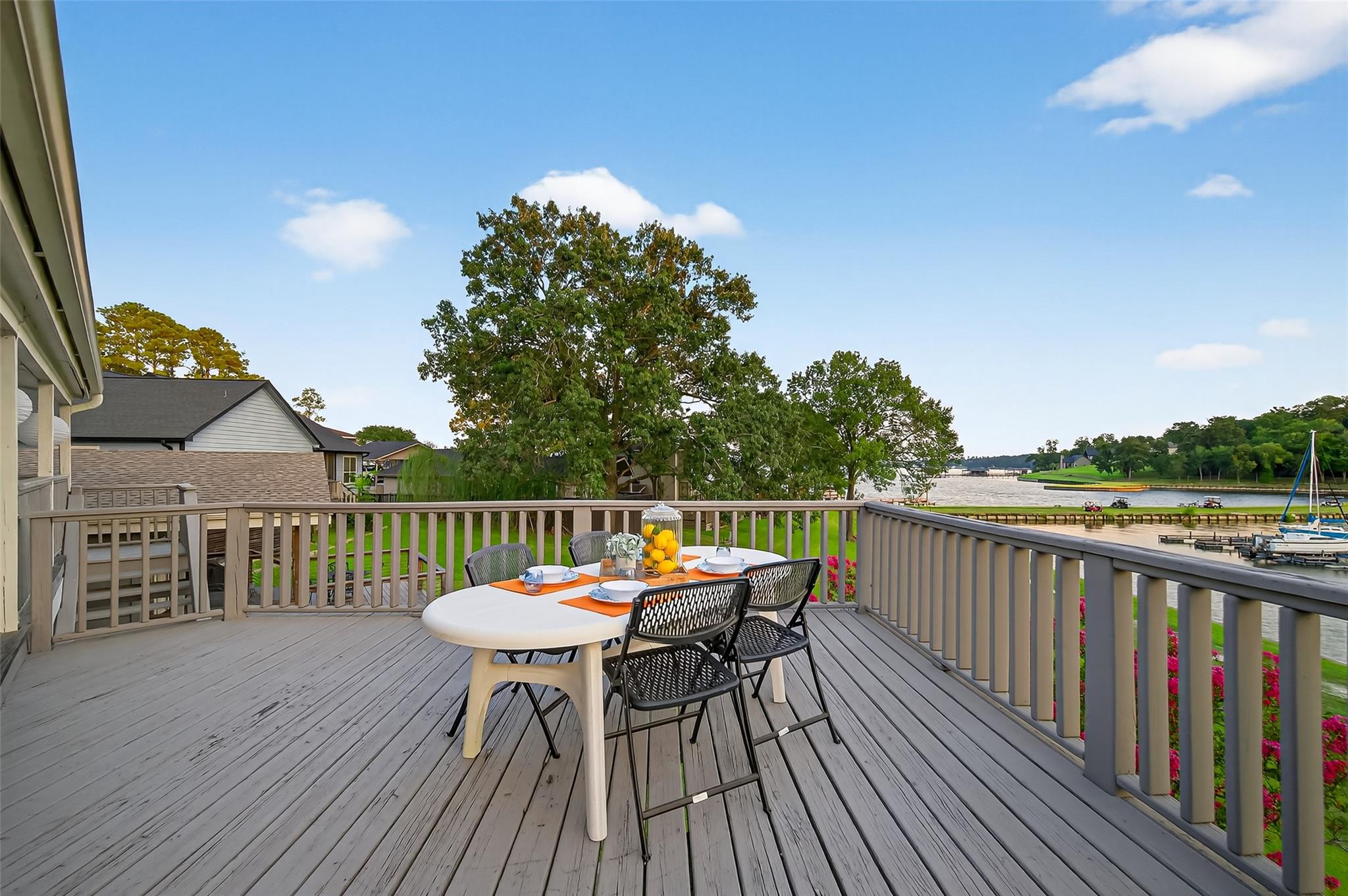 190 Harbour Row Drive, Coldspring