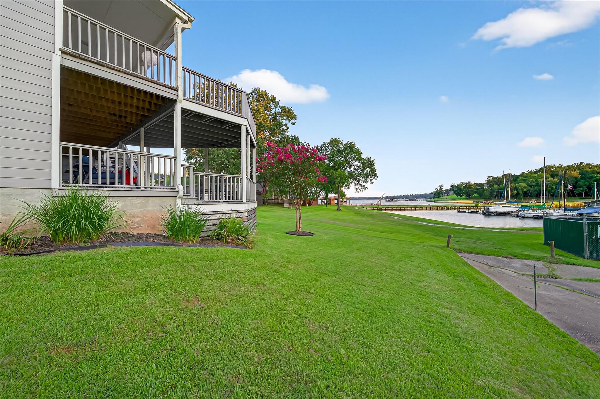 190 Harbour Row Drive, Coldspring