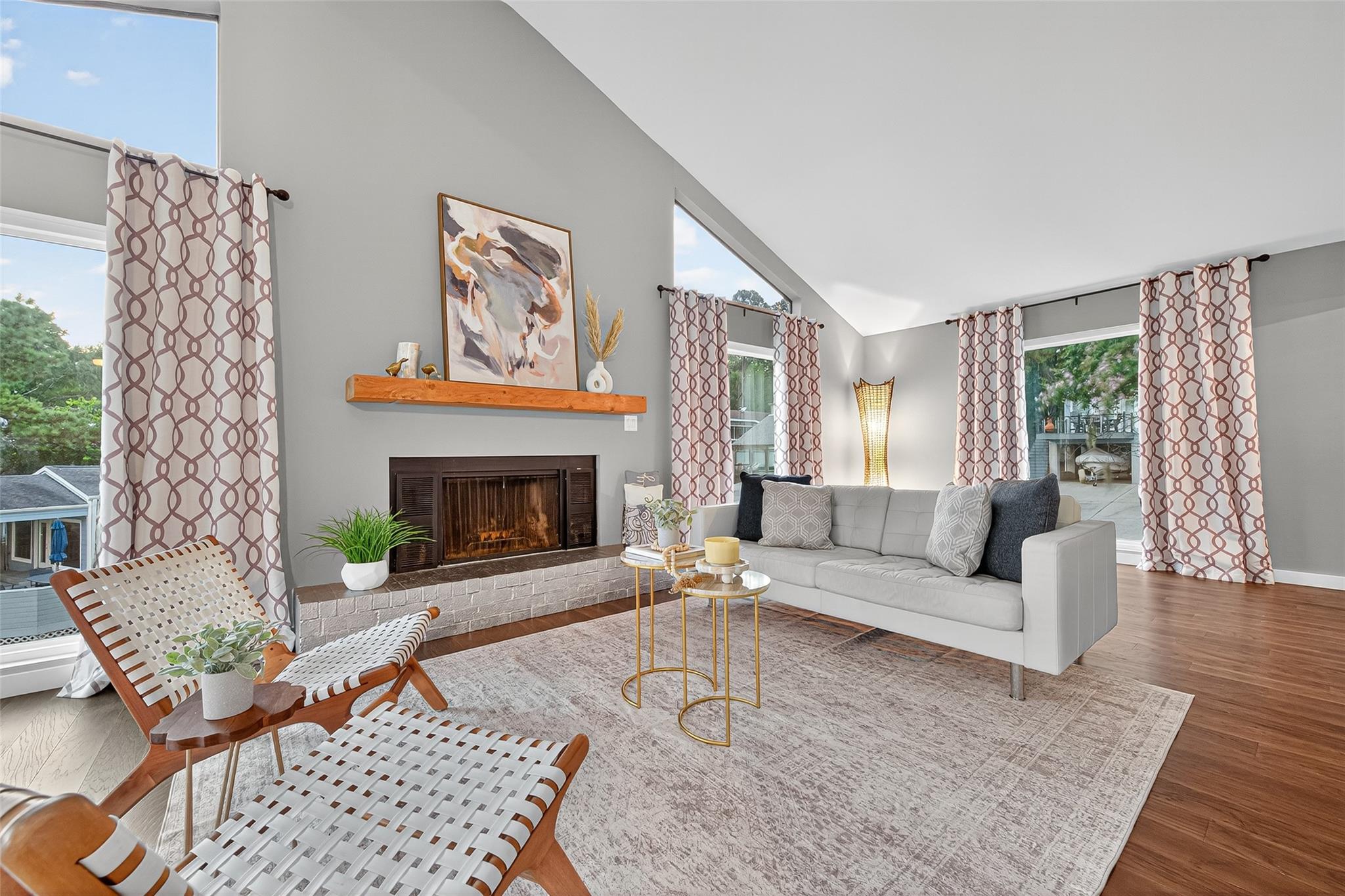 190 Harbour Row Drive, Coldspring