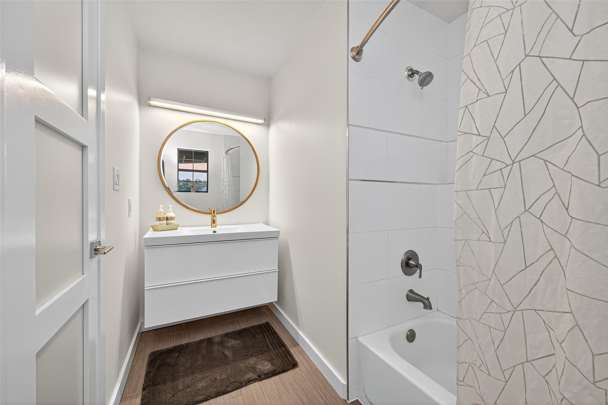 190 Harbour Row Drive, Coldspring