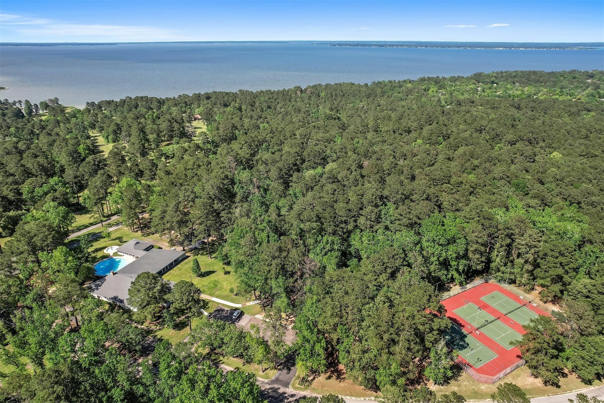 190 Harbour Row Drive, Coldspring