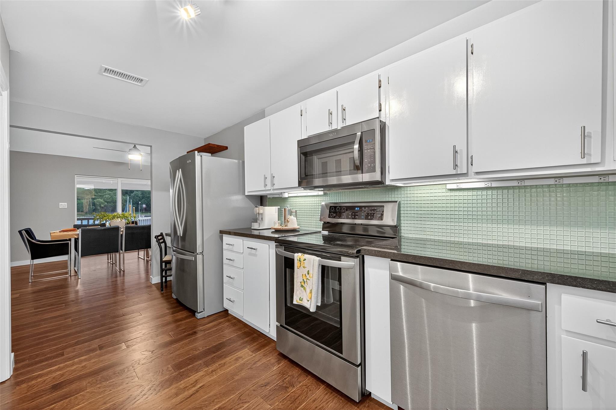 190 Harbour Row Drive, Coldspring