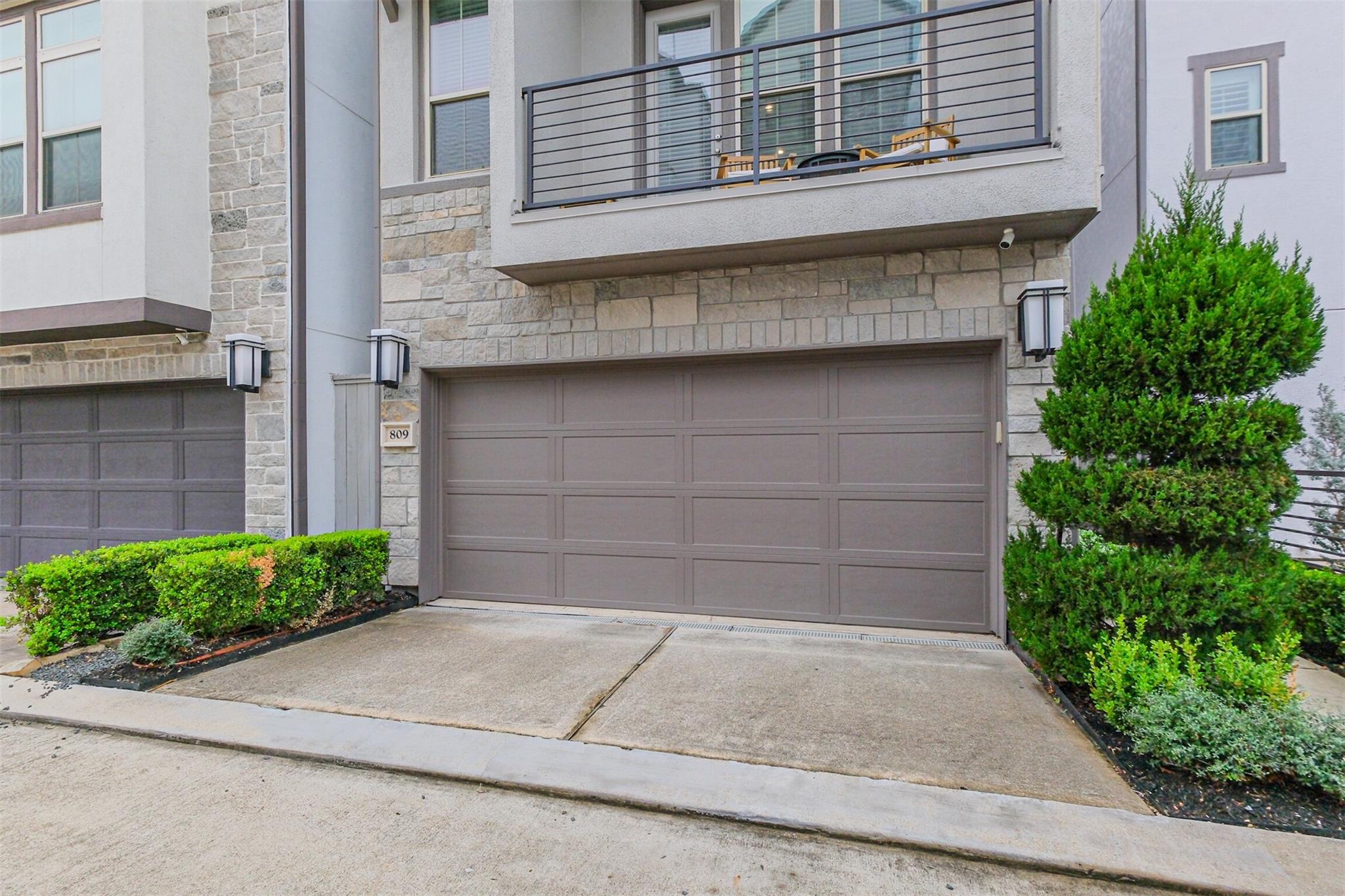 809 Leavenworth Avenue