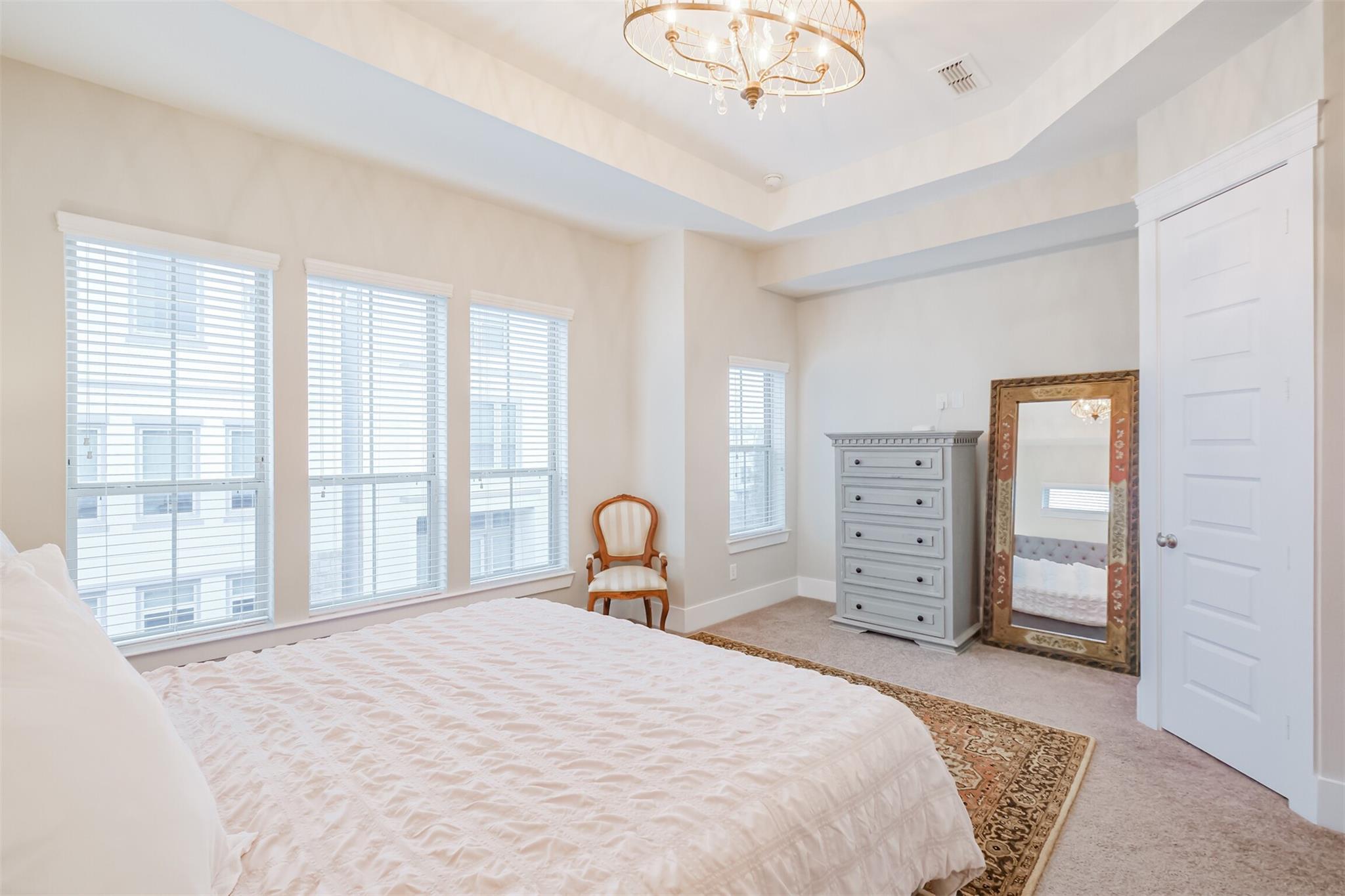 809 Leavenworth Avenue