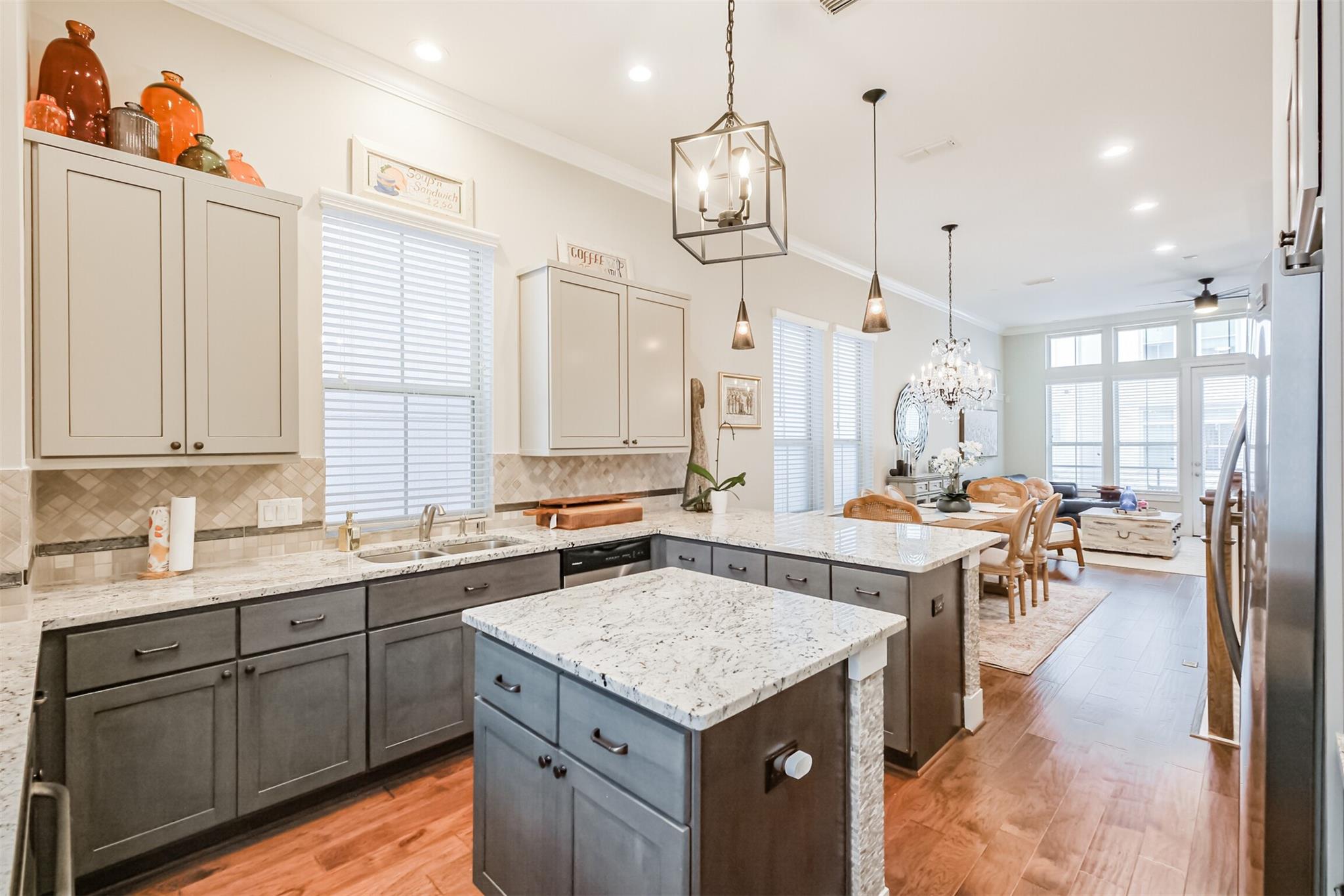 809 Leavenworth Avenue