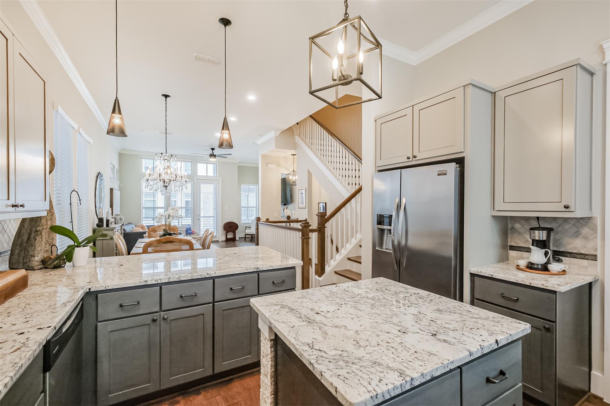 809 Leavenworth Avenue