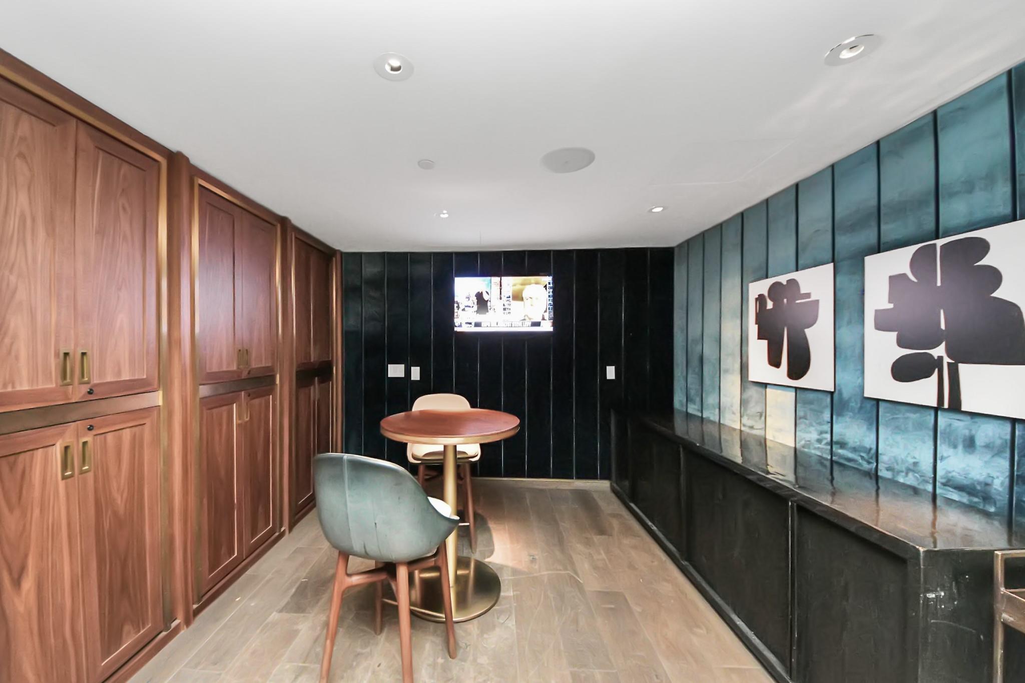 1300 Lamar Street Street # T8