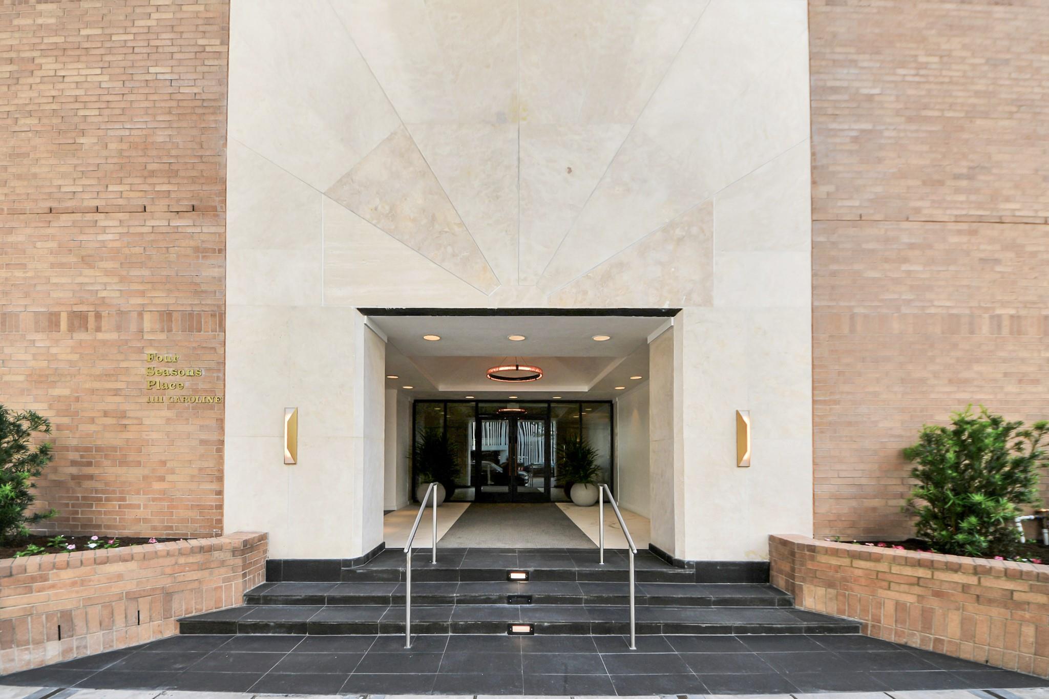 1300 Lamar Street Street # T8