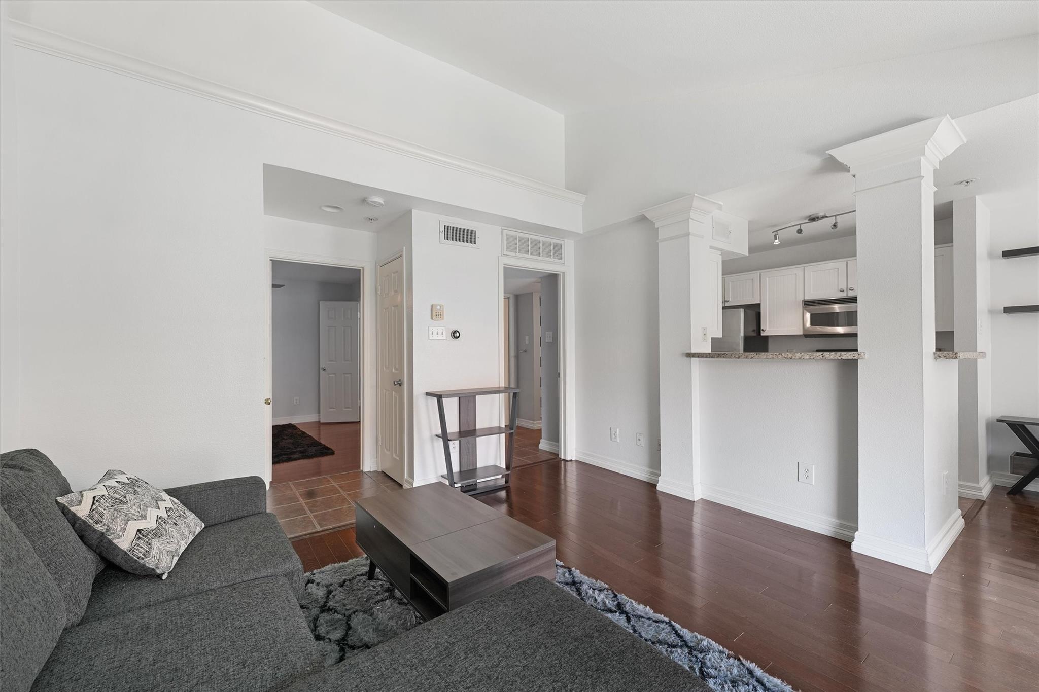 3231 Allen Parkway # 1307