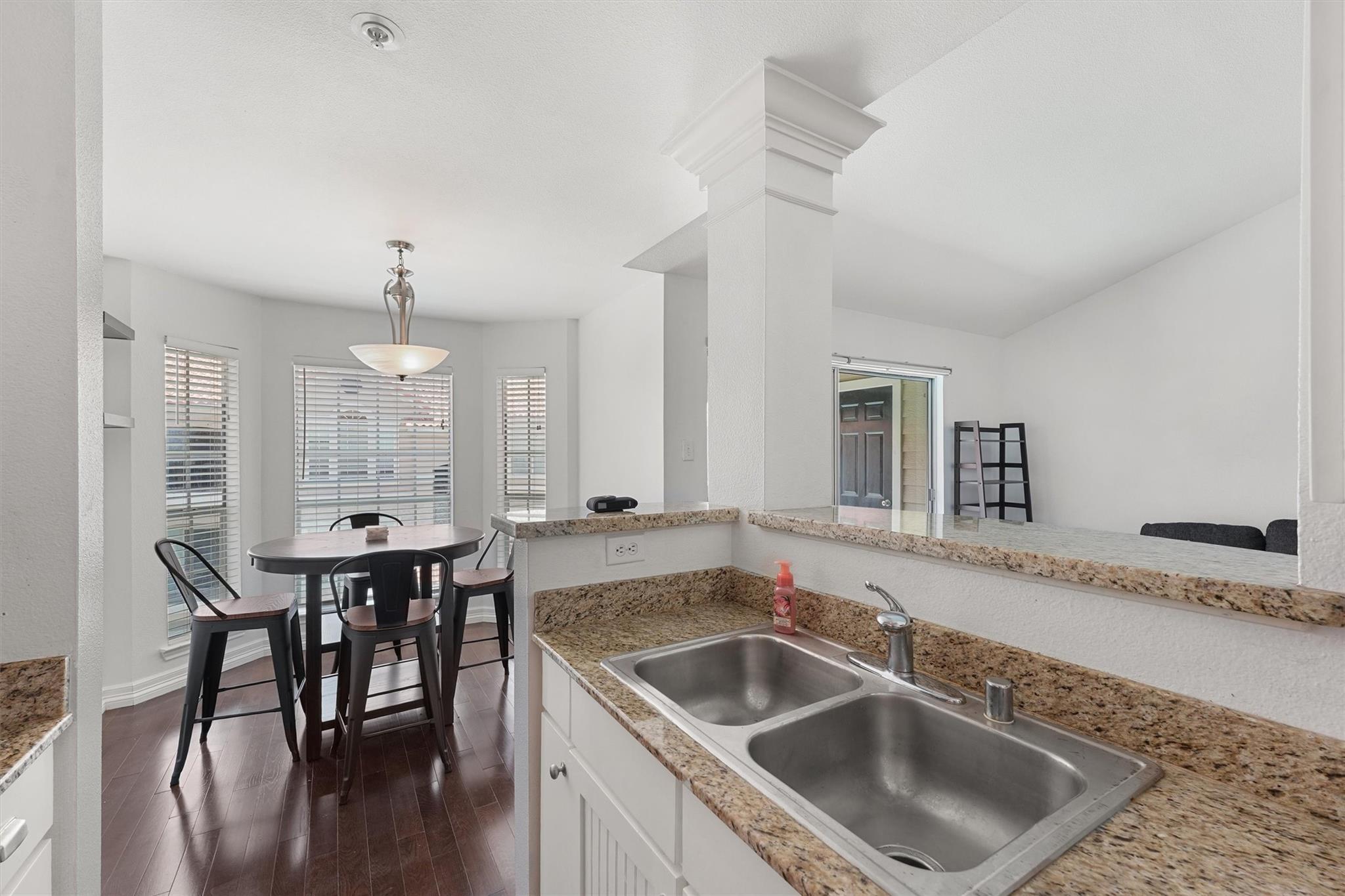 3231 Allen Parkway # 1307