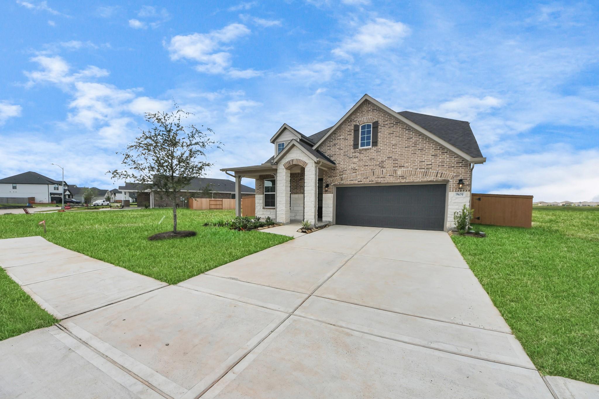 5631 Pearl Vista Drive