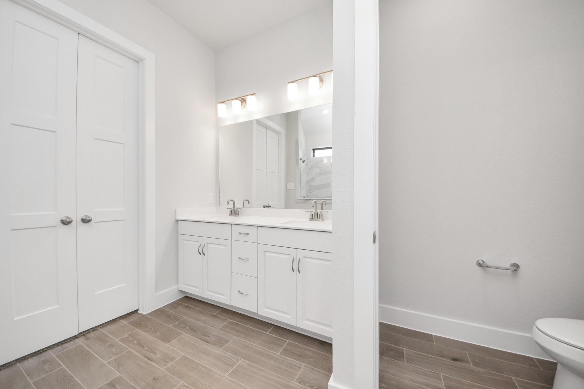 5631 Birchwood Glen Drive