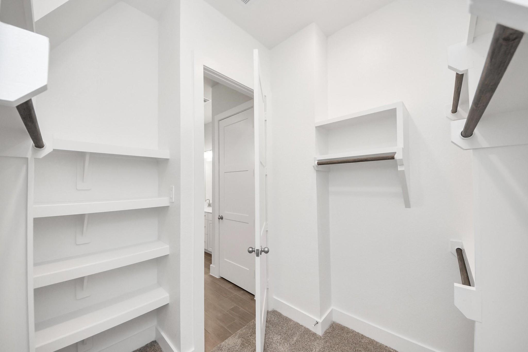 5631 Birchwood Glen Drive