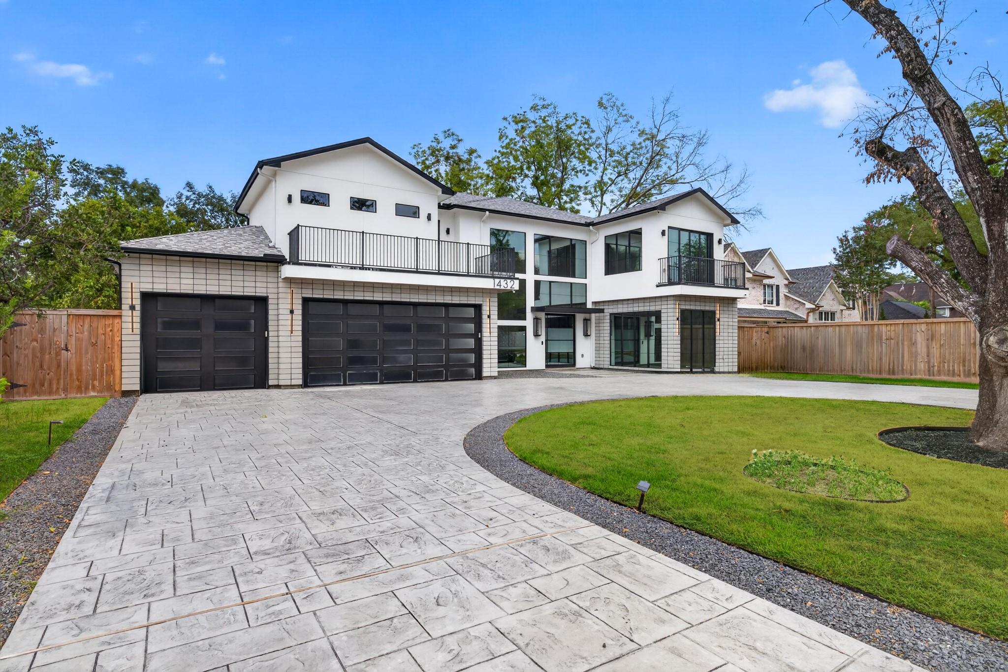 1432 Bingle Road