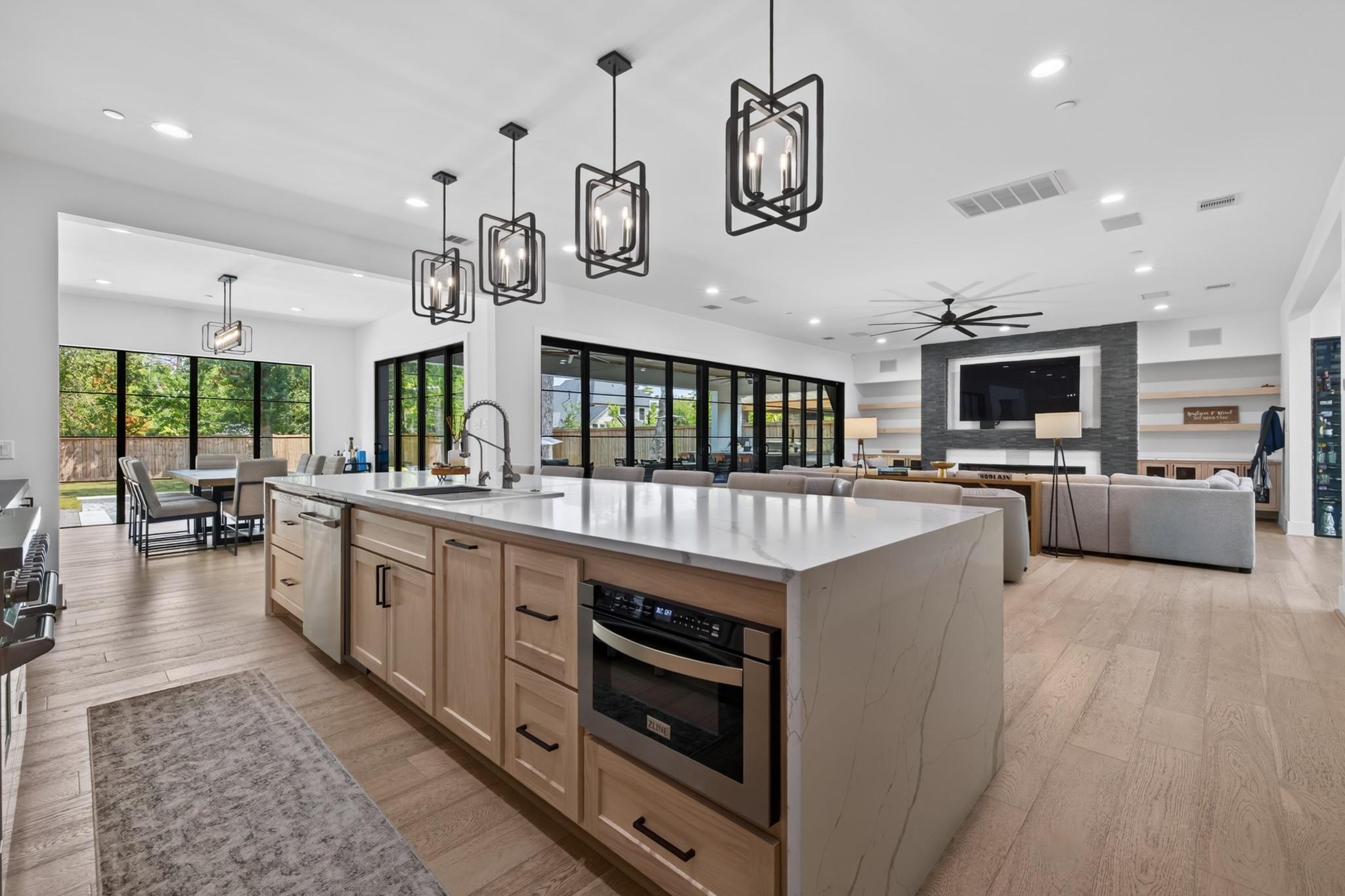 1432 Bingle Road