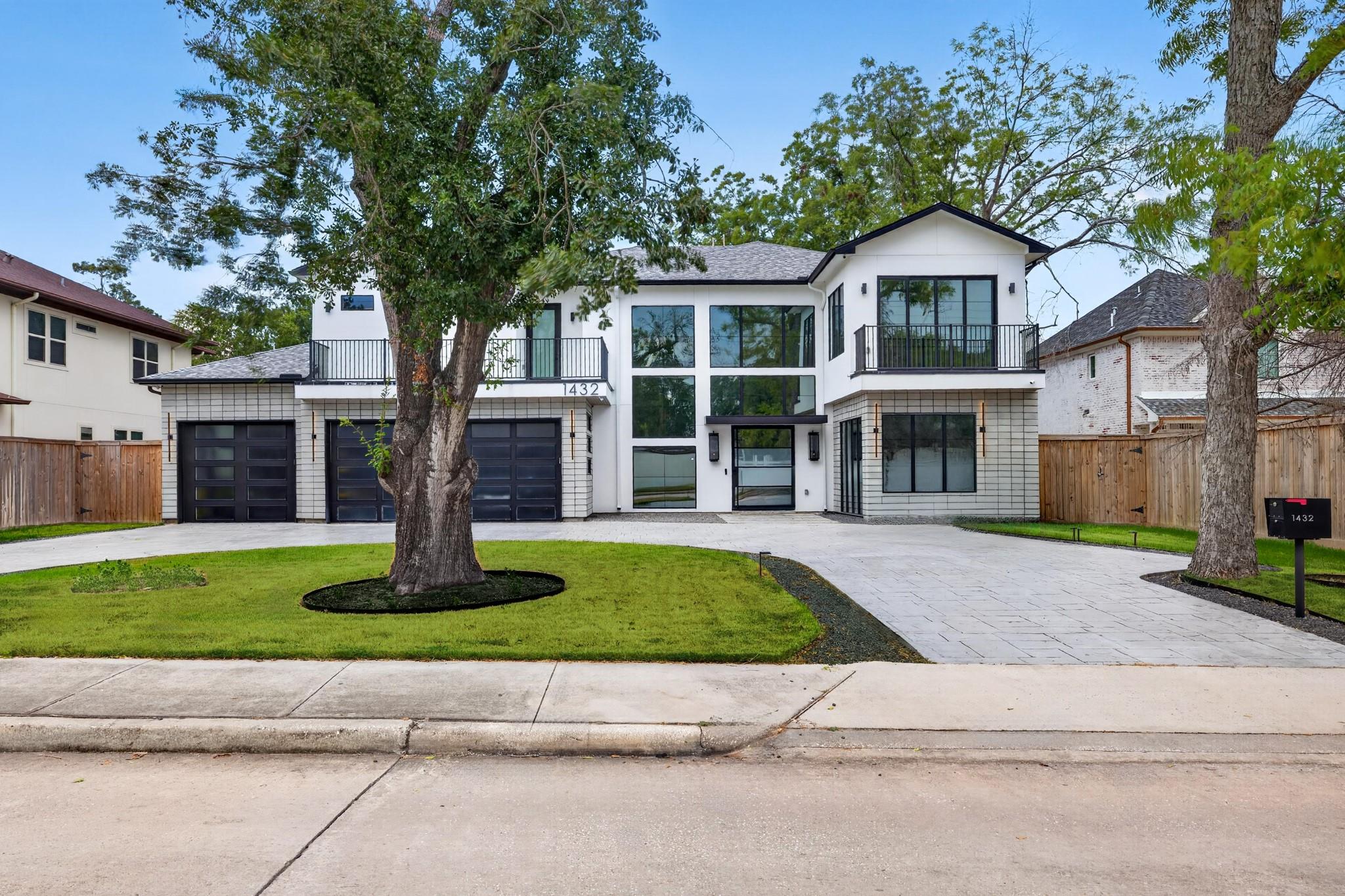 1432 Bingle Road