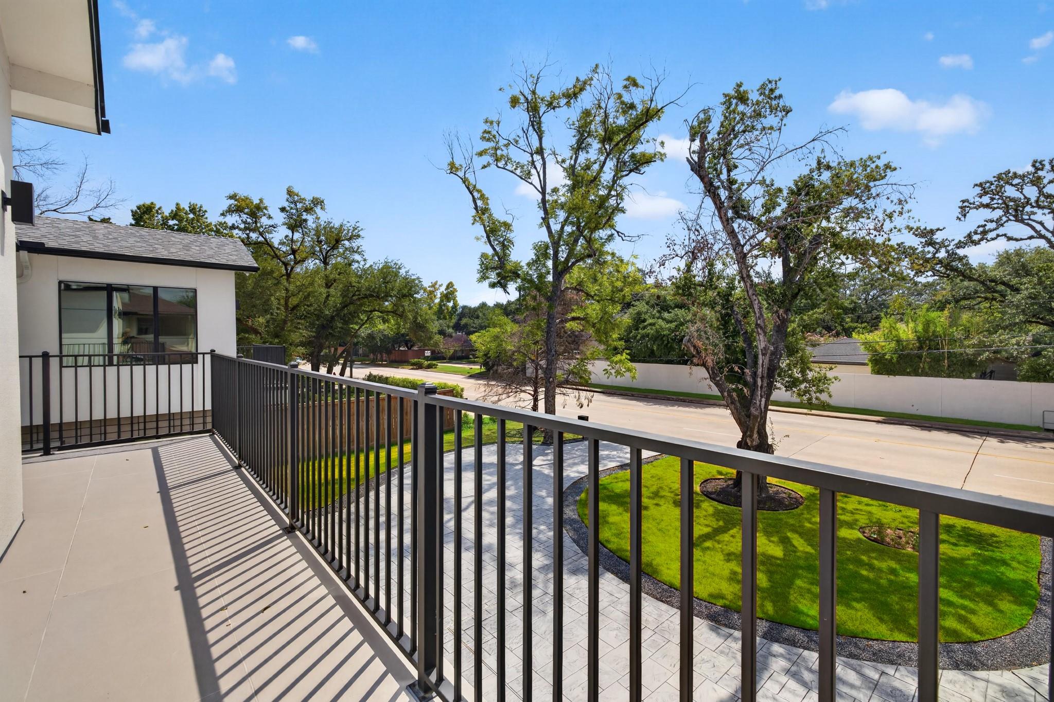1432 Bingle Road