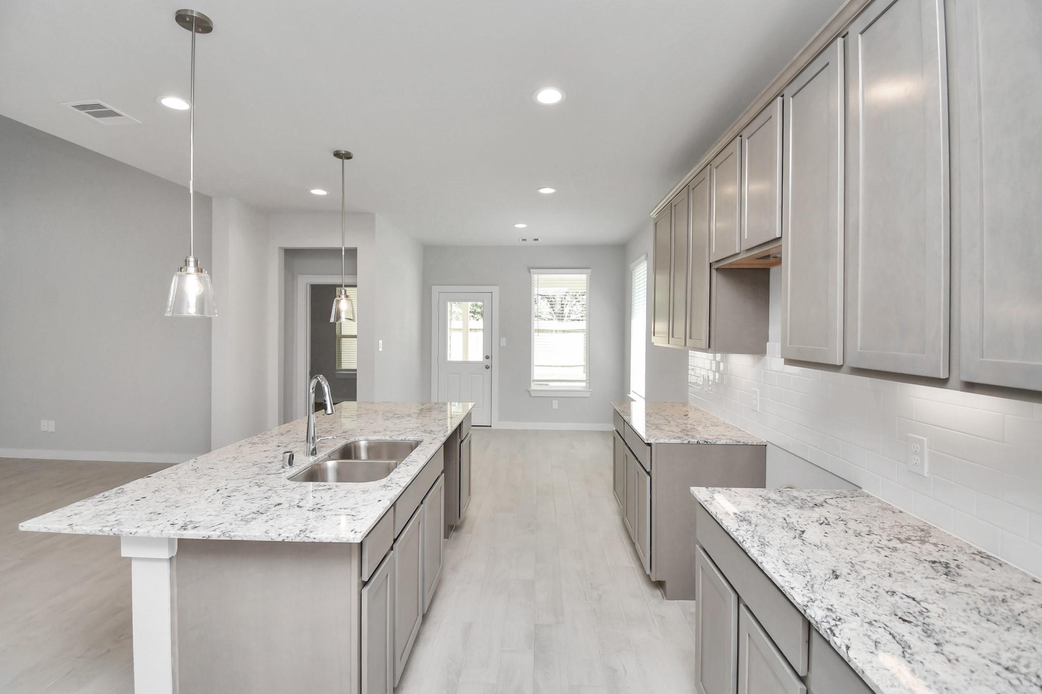 11902 Royal Willow Lane