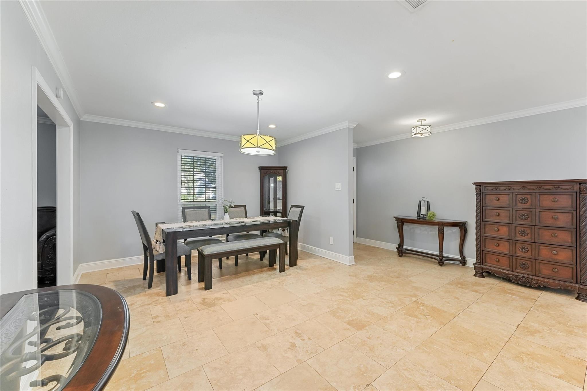 10719 Del Monte Drive