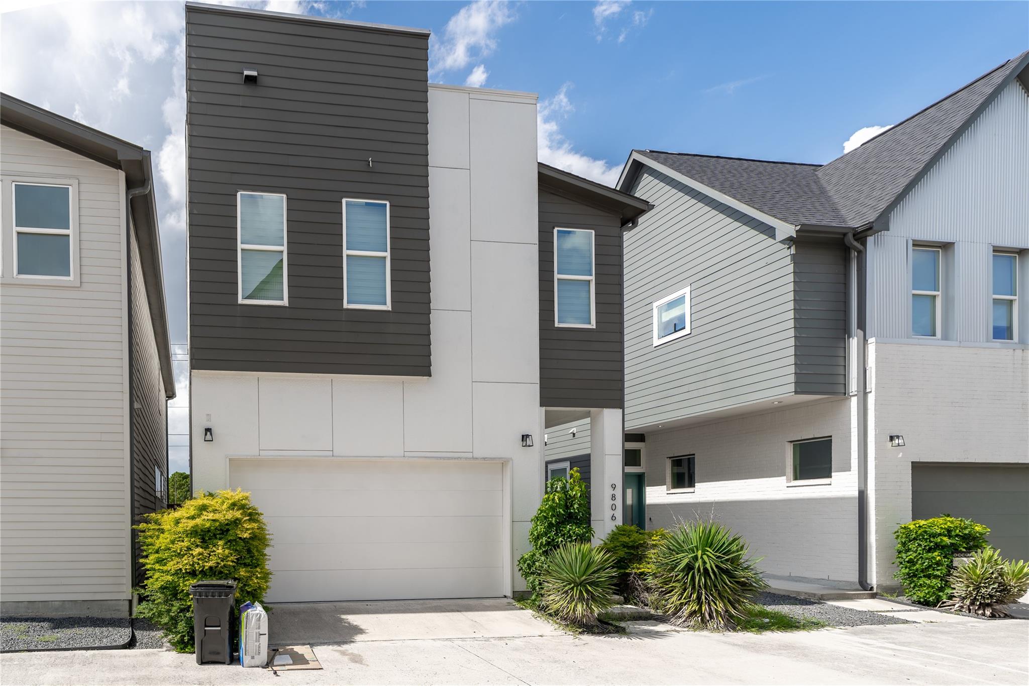 9806 Blissful Prairie Lane