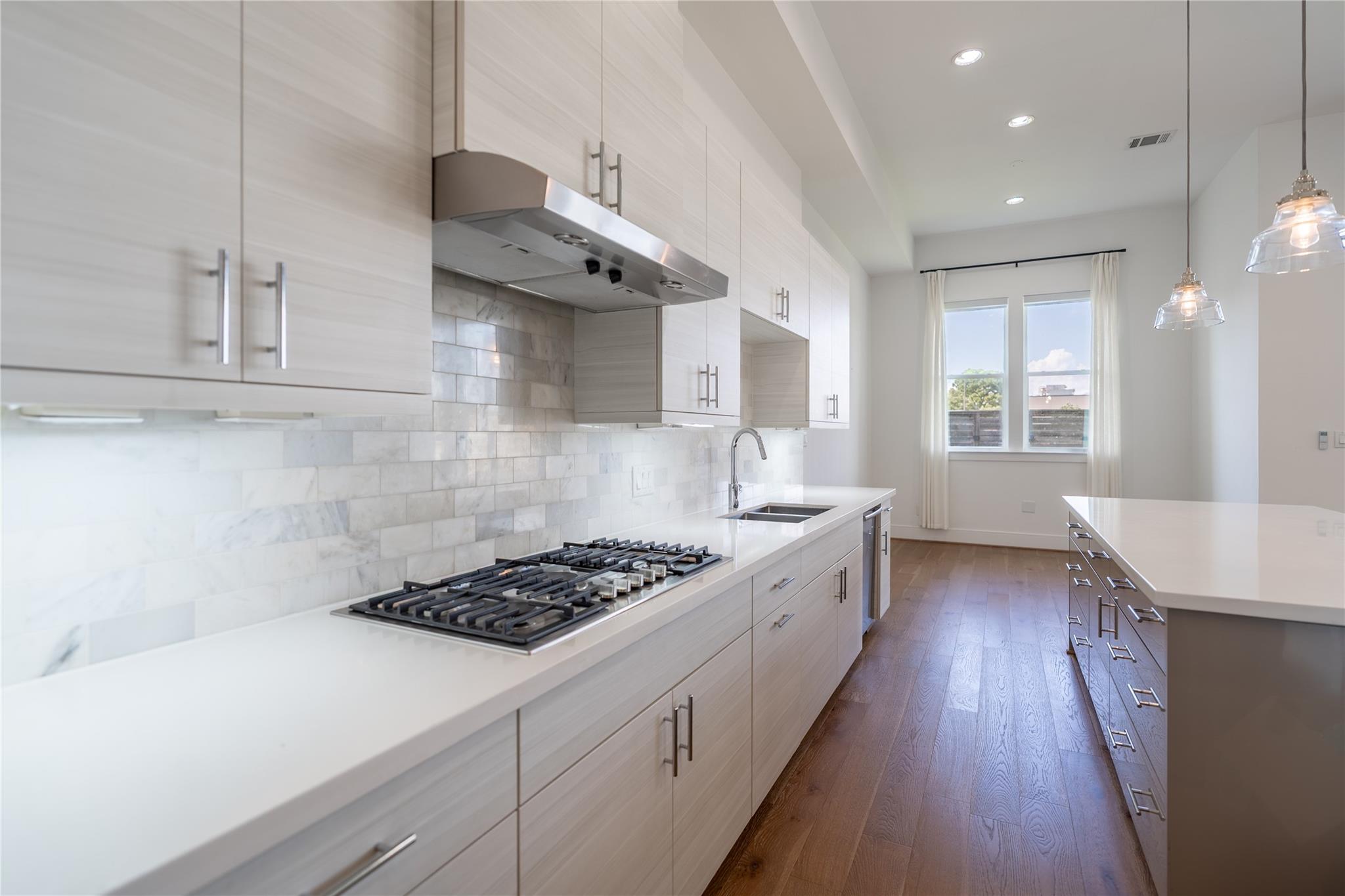 9806 Blissful Prairie Lane
