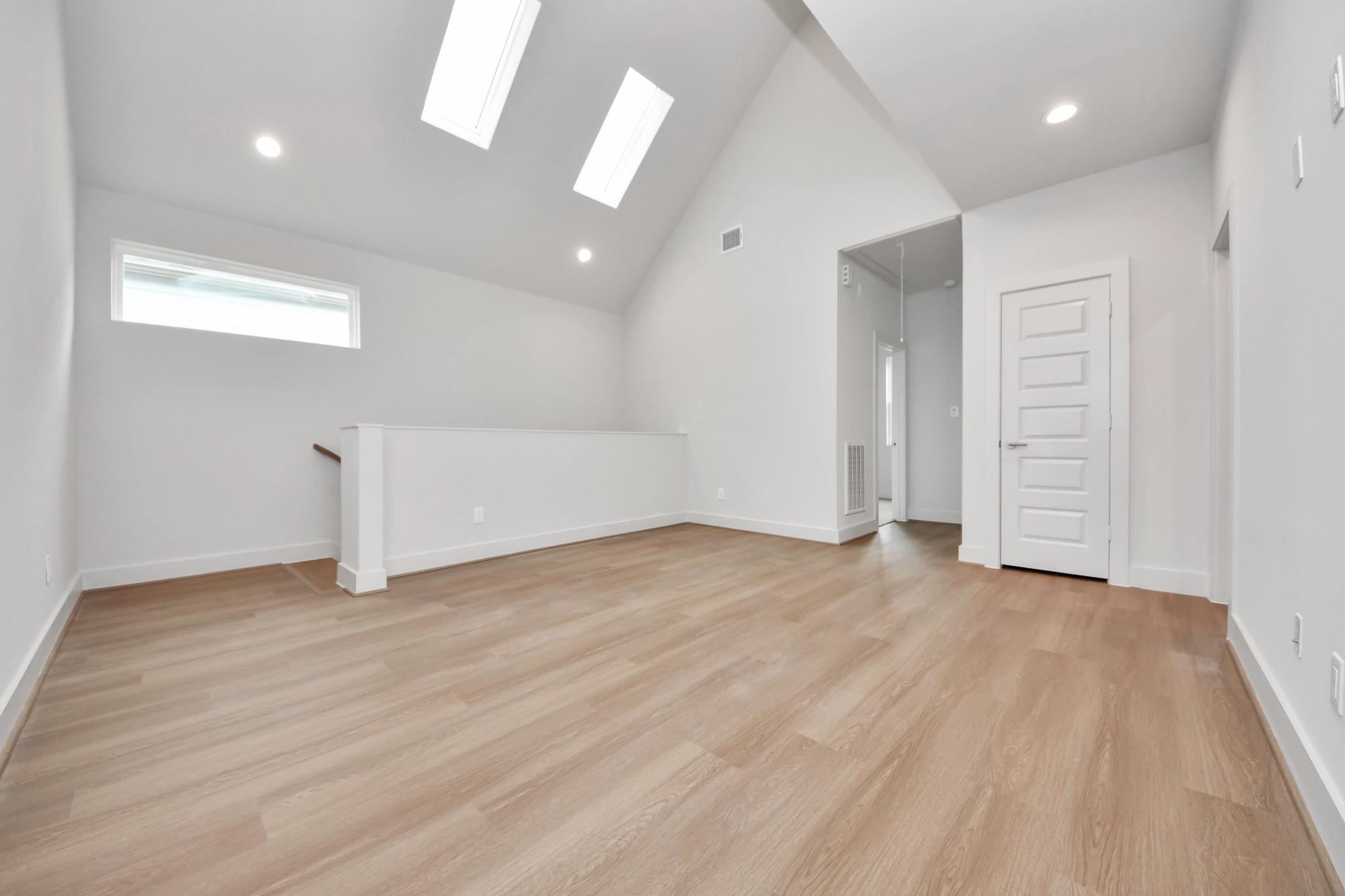 13105 Moncloa Drive