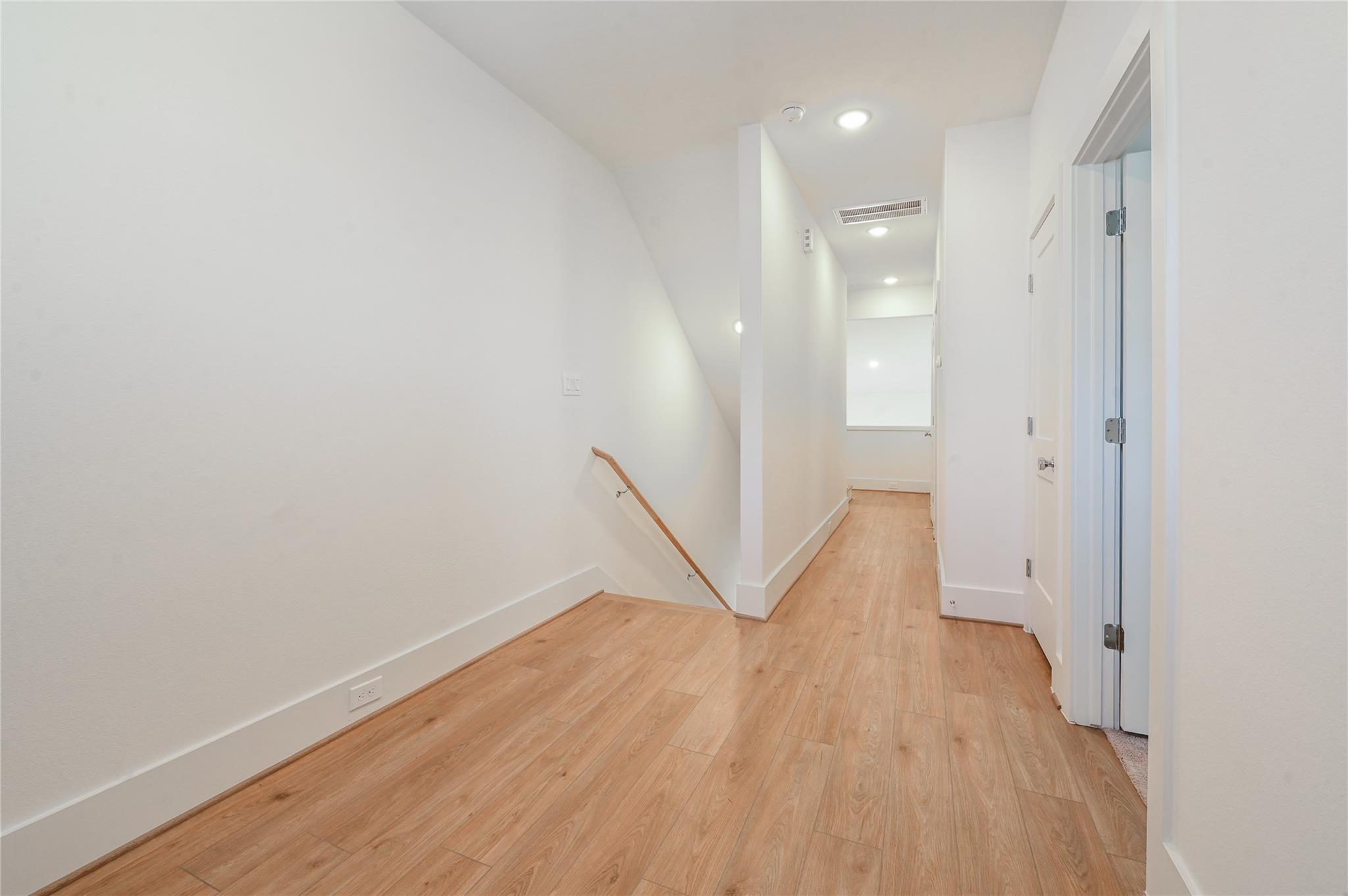 7609 Victory Reserve Street