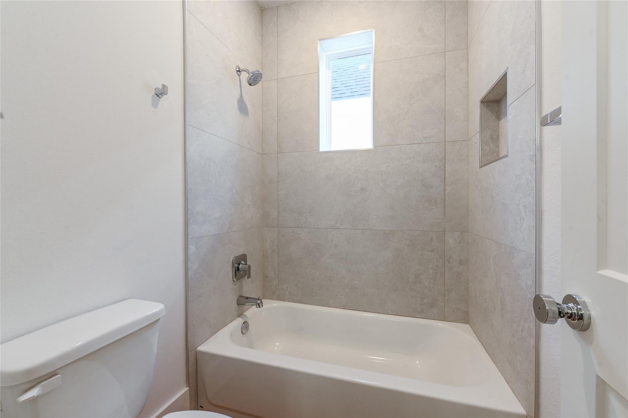 7609 Victory Reserve Street