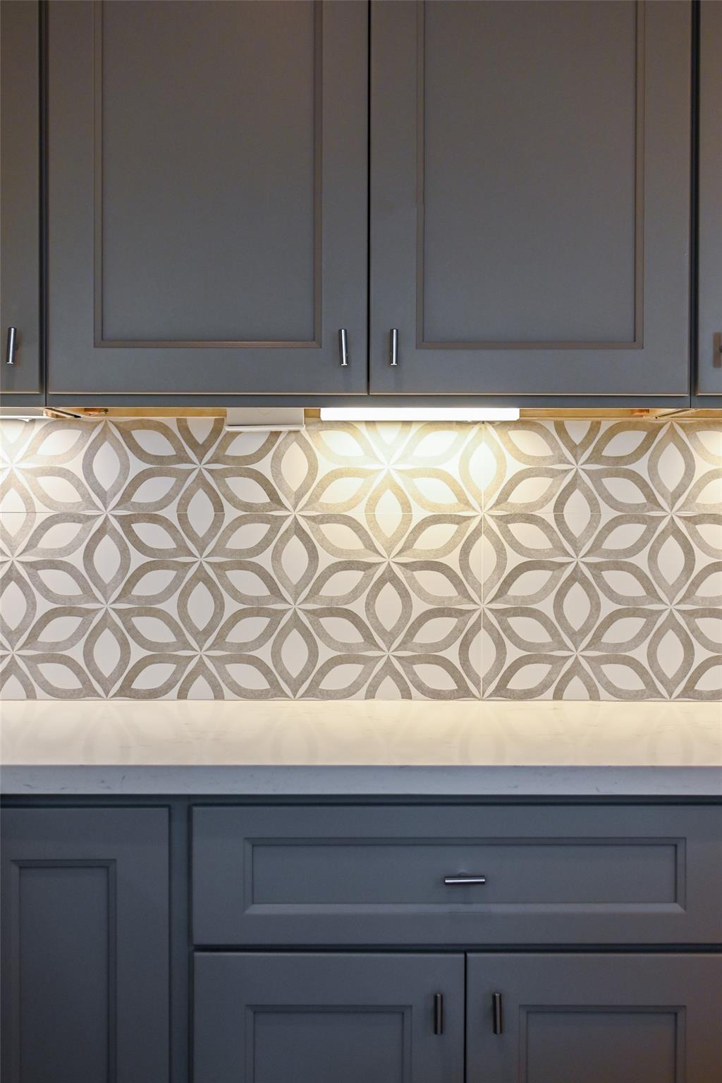 7609 Victory Reserve Street