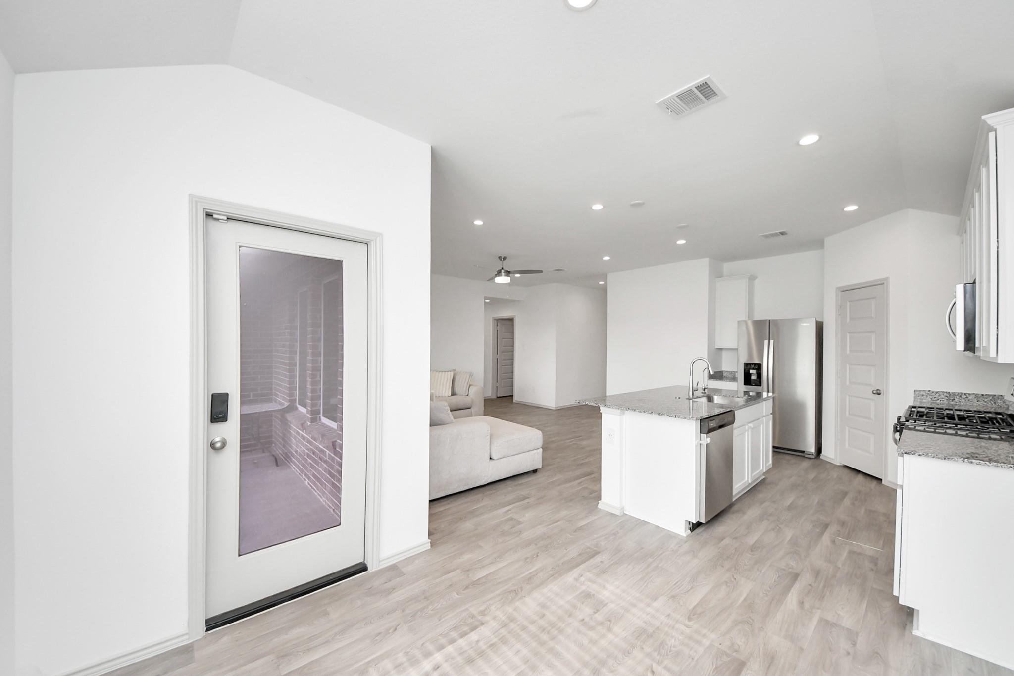 3521 Rockefeller Road
