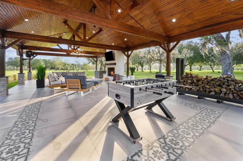 558 County Road 875