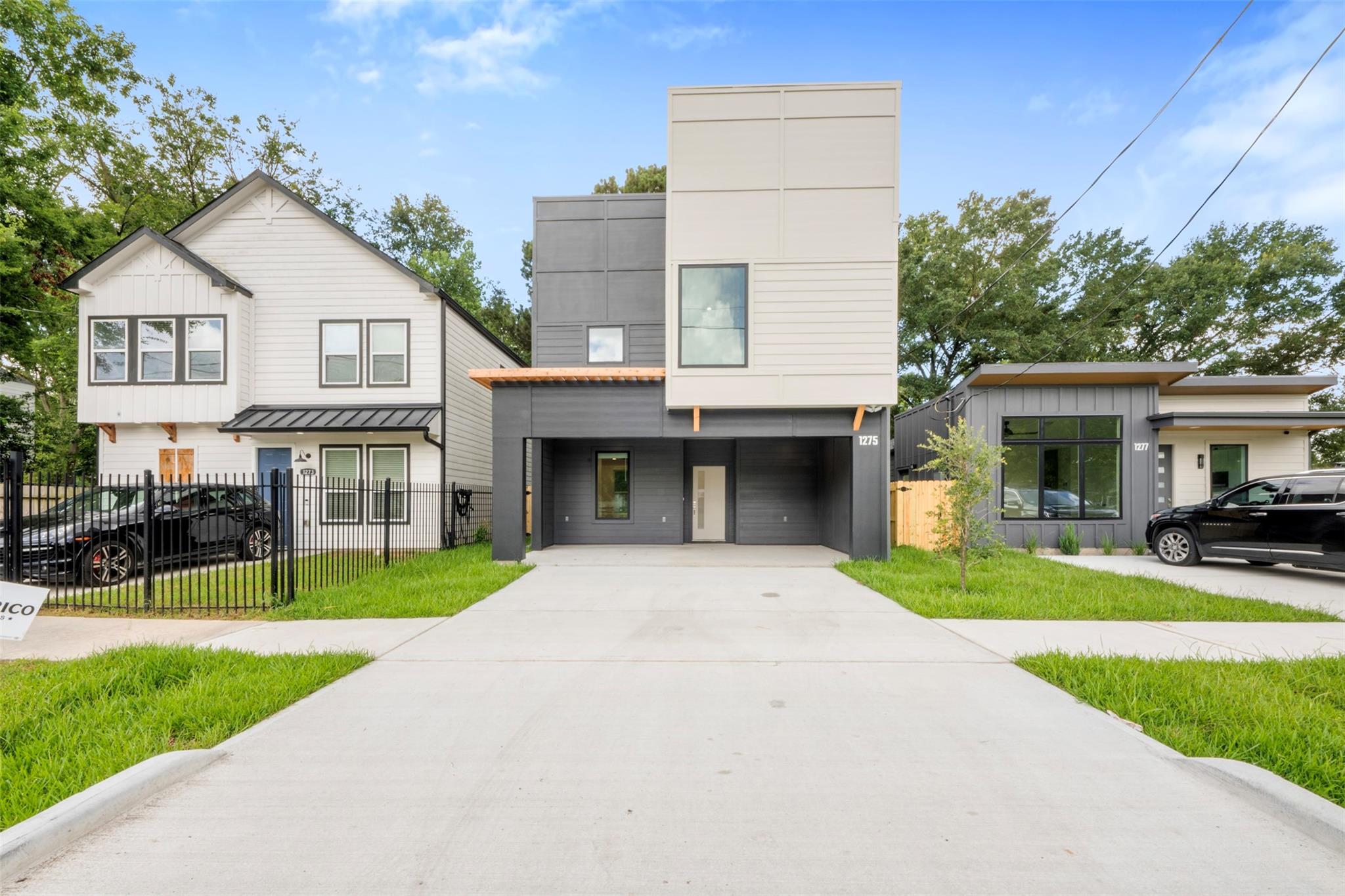 1275 Dewalt Street
