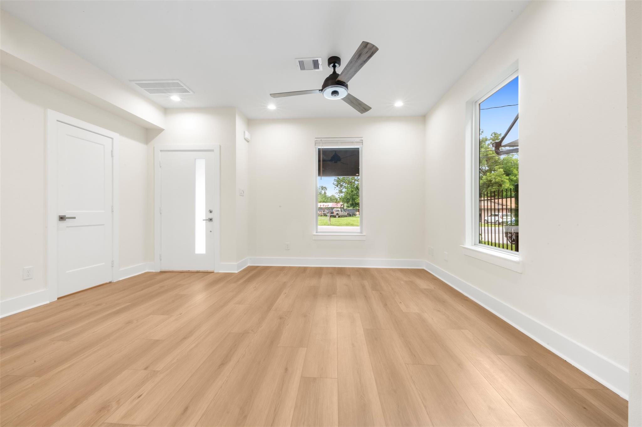 1275 Dewalt Street