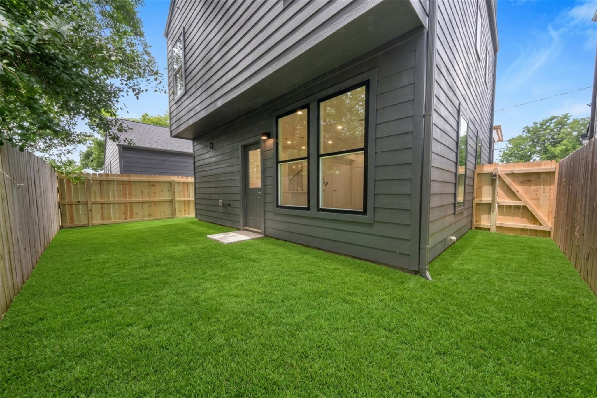 1275 Dewalt Street