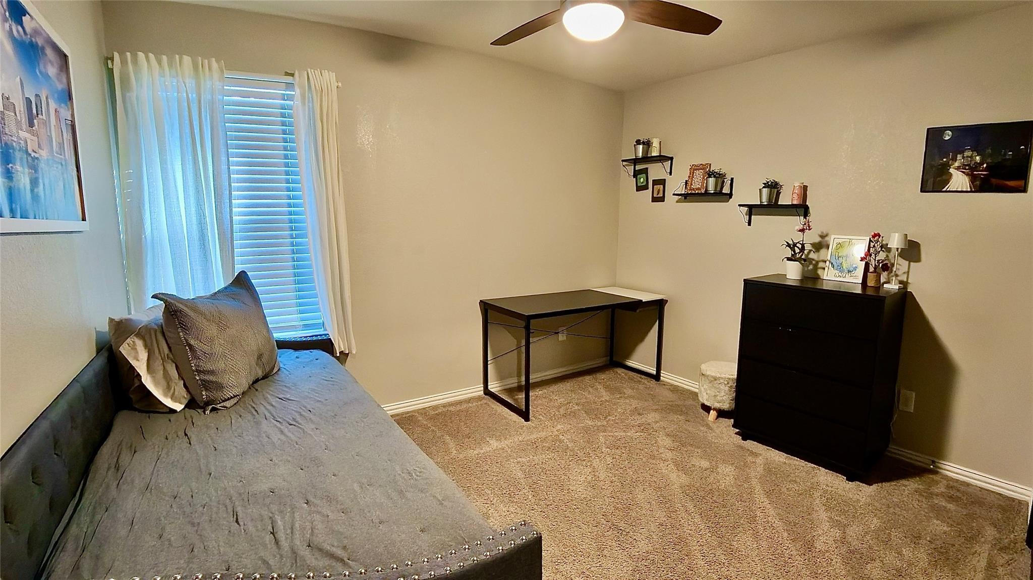 214 Club Crest Ln