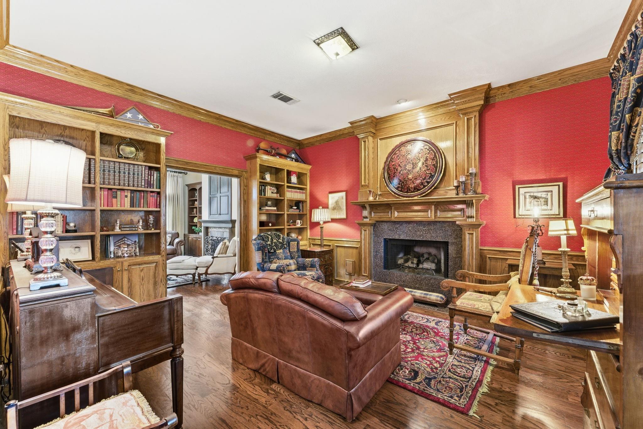 147 N Taylor Point Drive