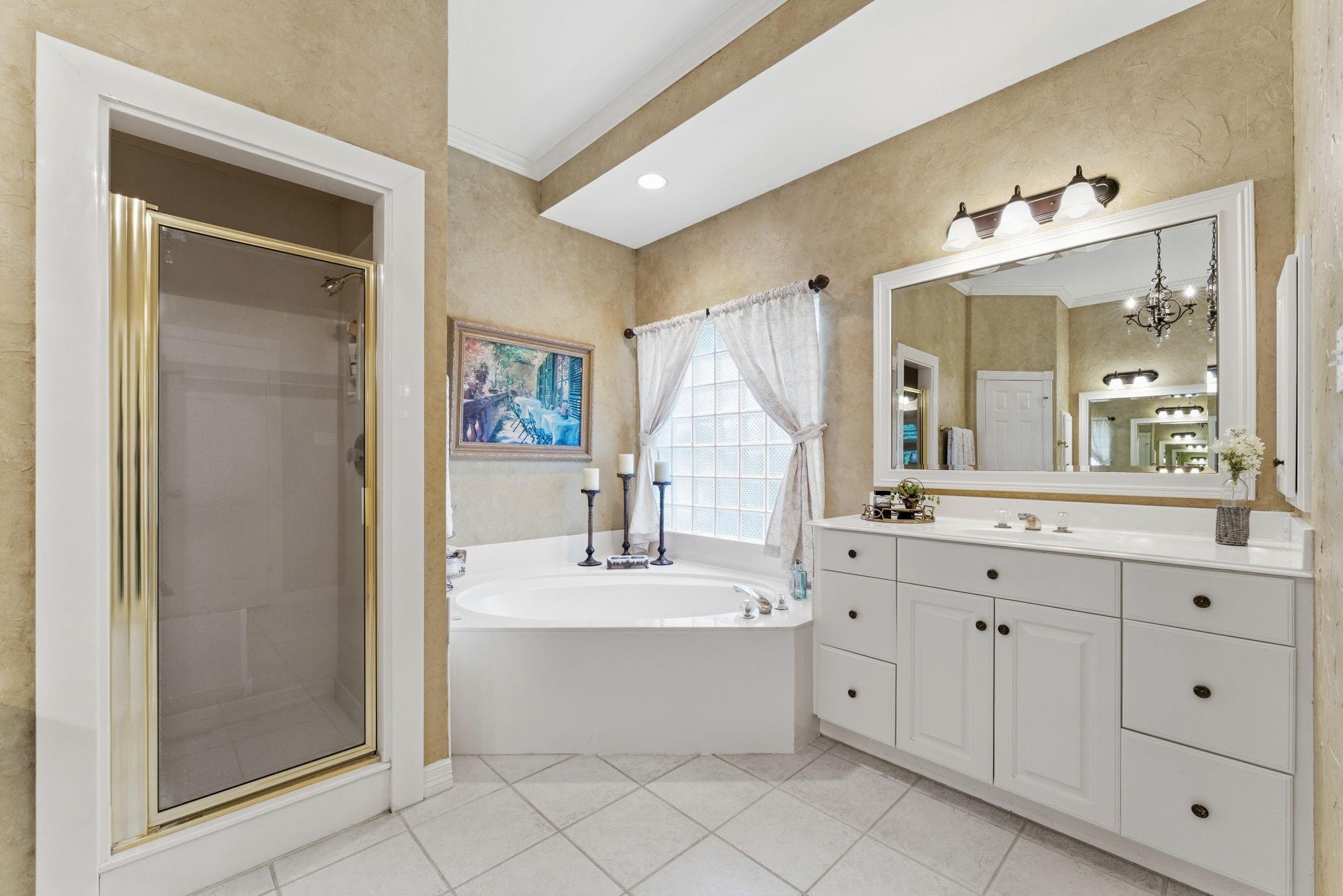 147 N Taylor Point Drive