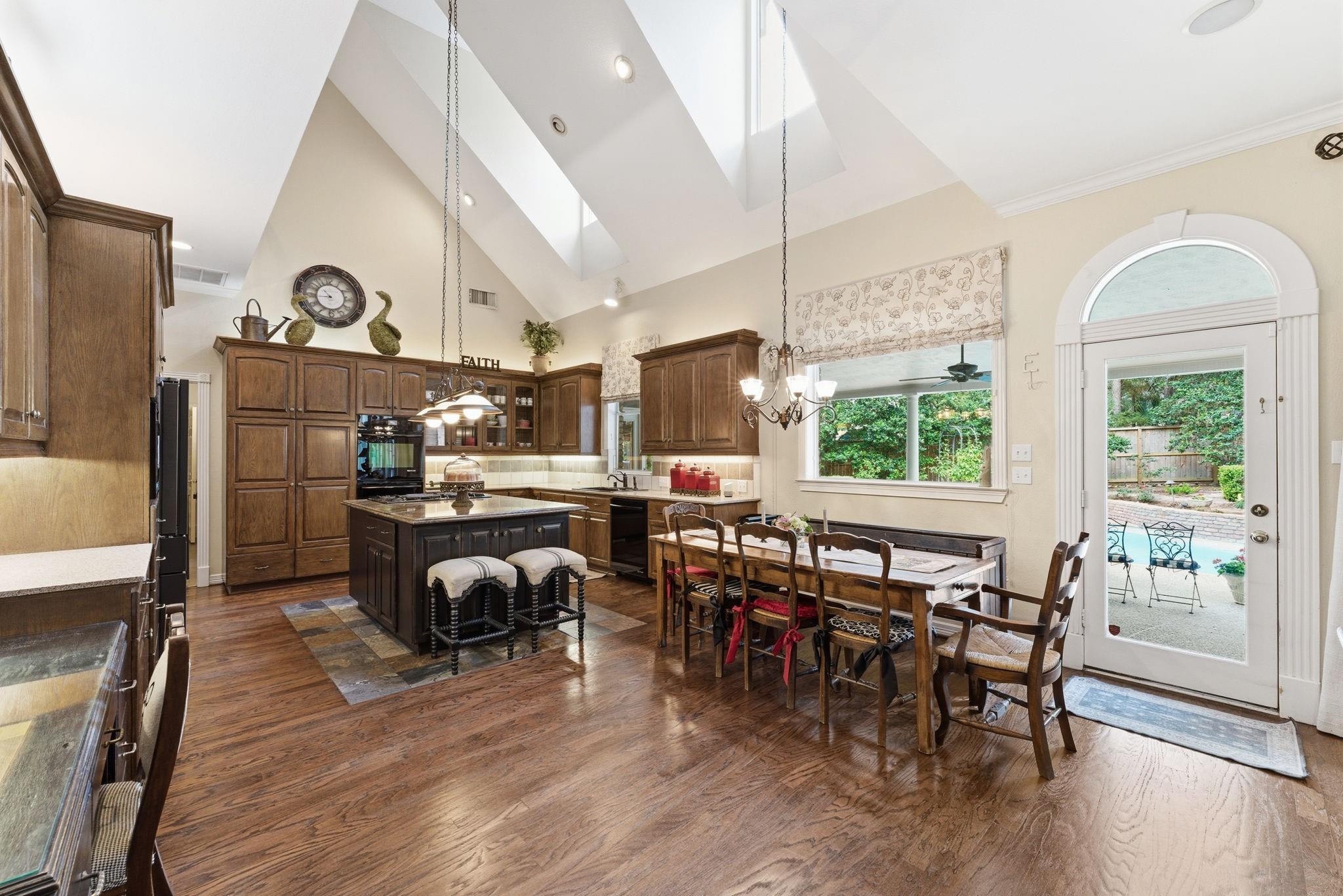 147 N Taylor Point Drive