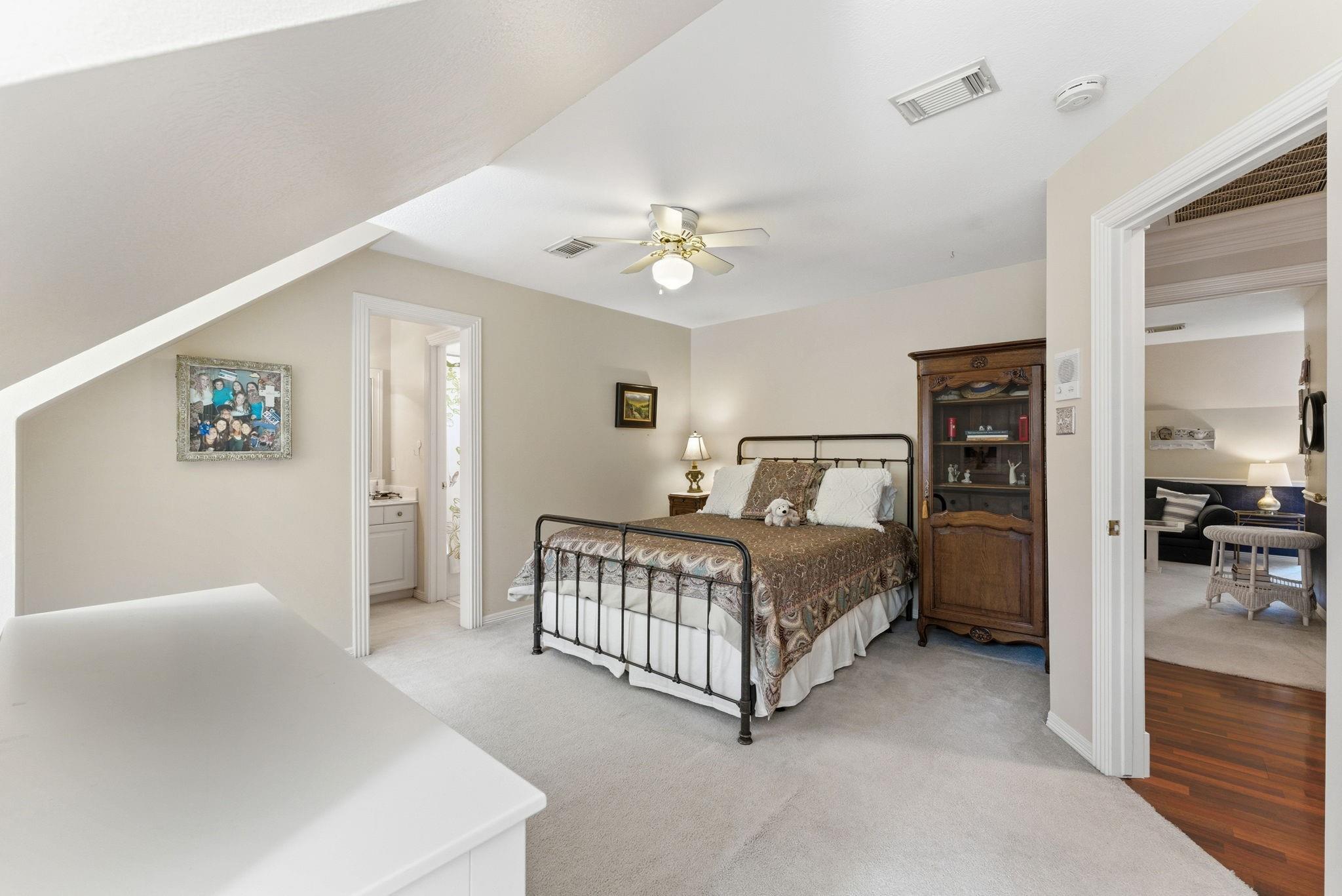 147 N Taylor Point Drive