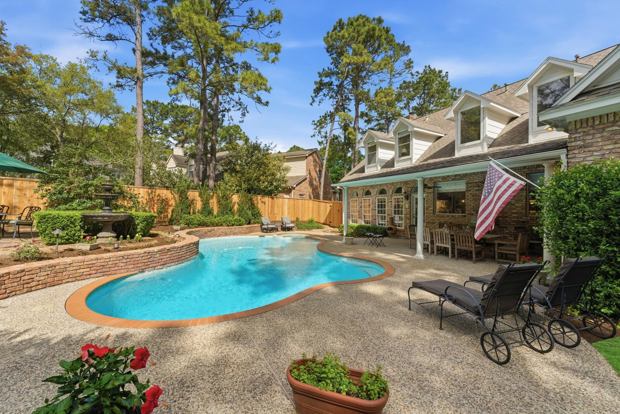 147 N Taylor Point Drive