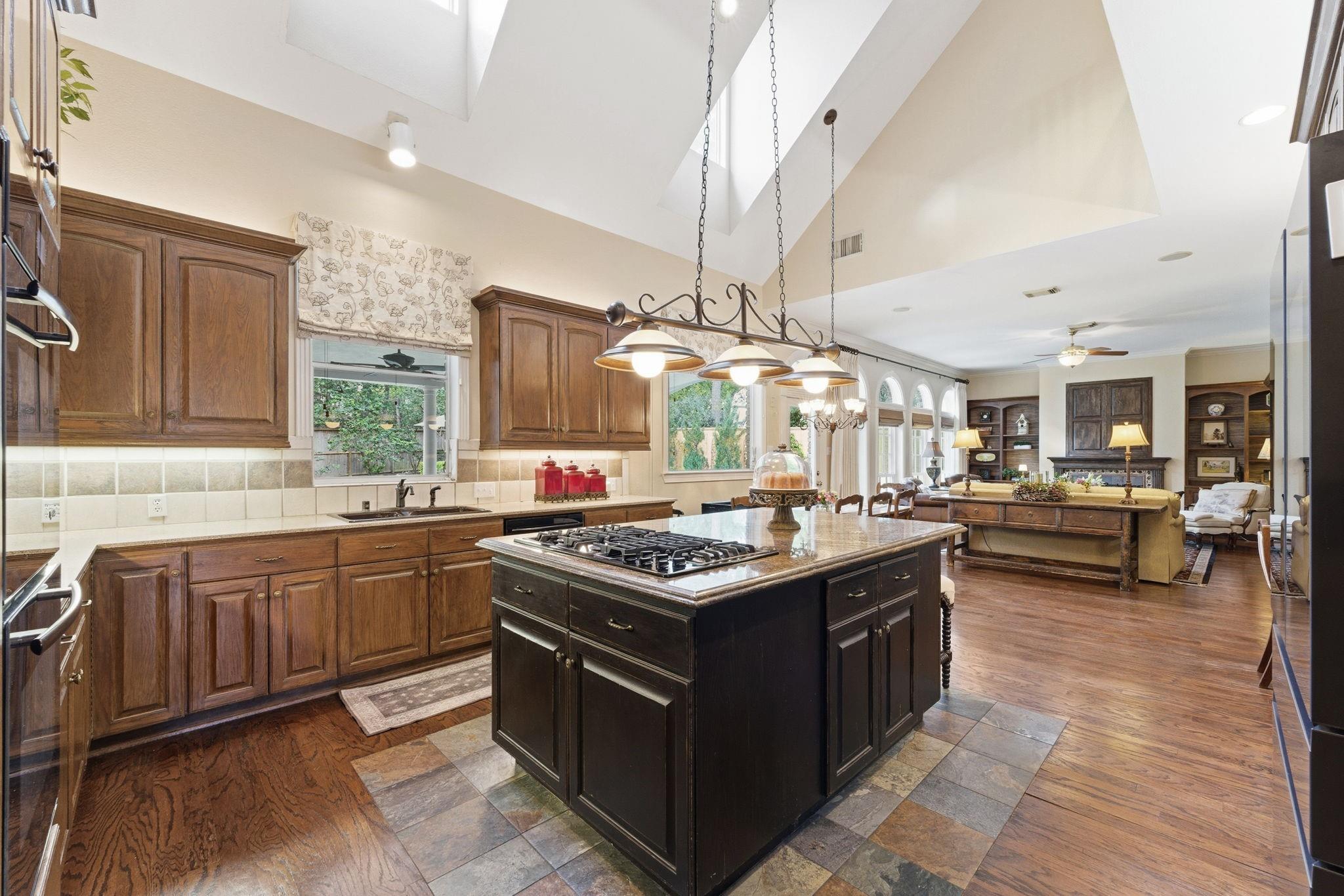 147 N Taylor Point Drive