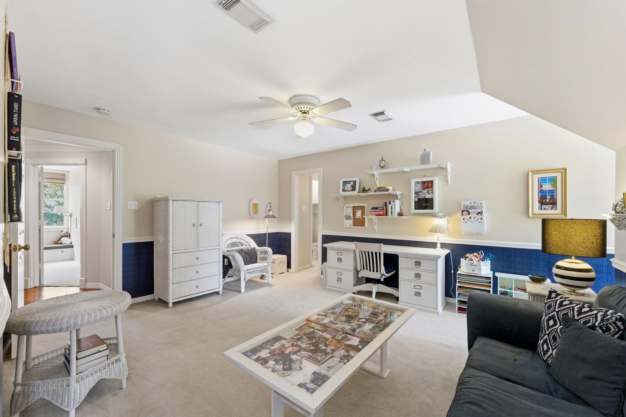 147 N Taylor Point Drive