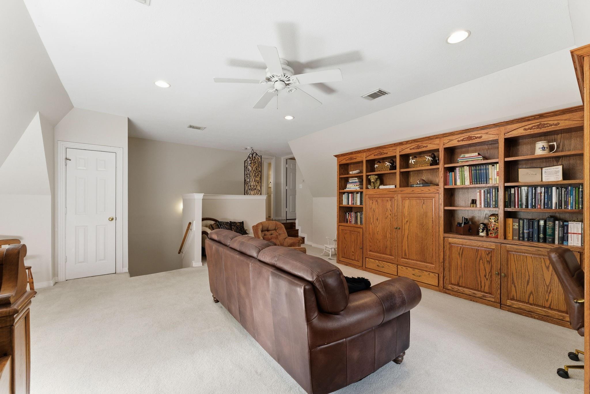 147 N Taylor Point Drive