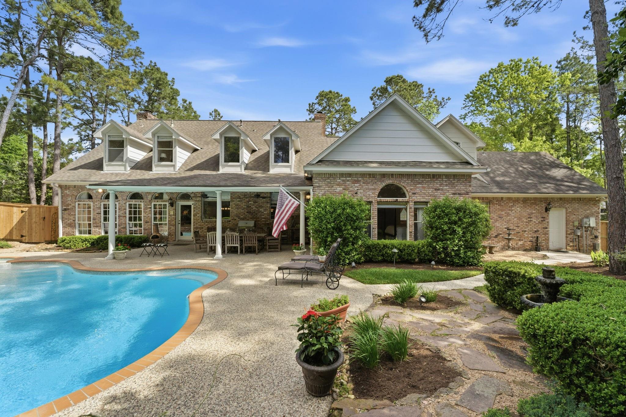 147 N Taylor Point Drive