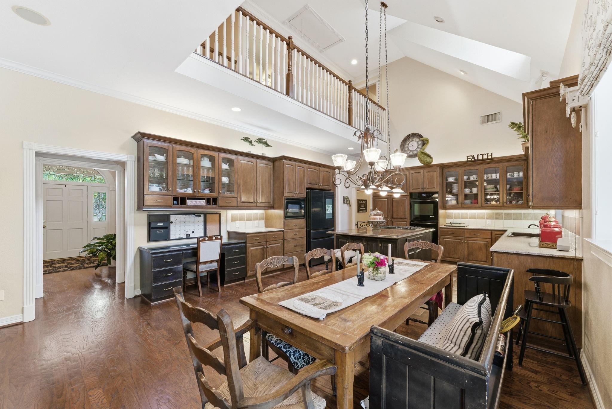 147 N Taylor Point Drive