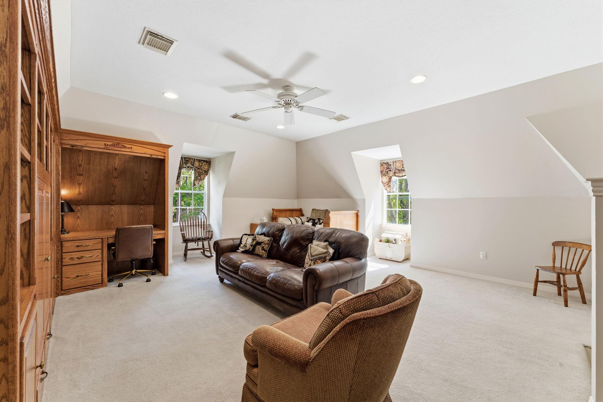 147 N Taylor Point Drive