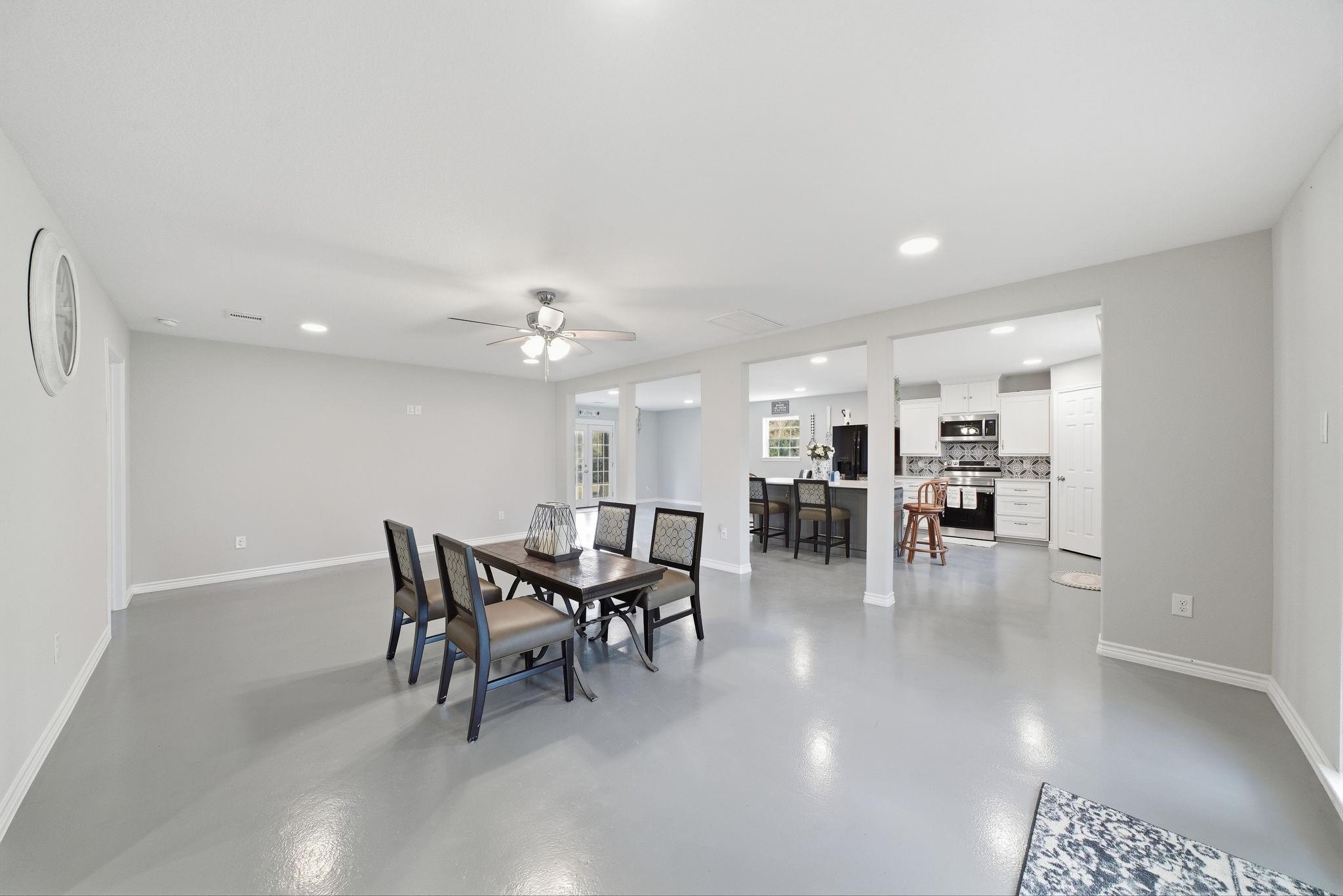 450 N Sunset Boulevard