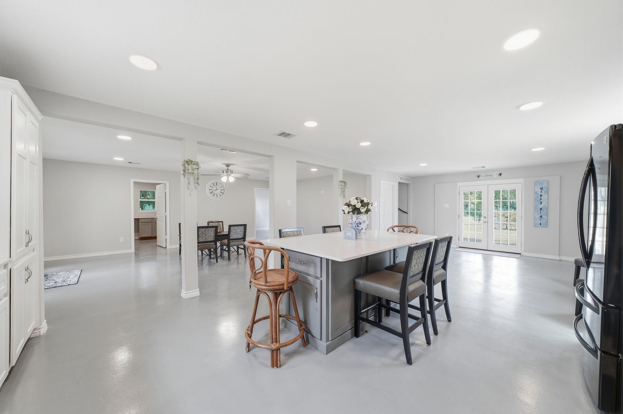 450 N Sunset Boulevard