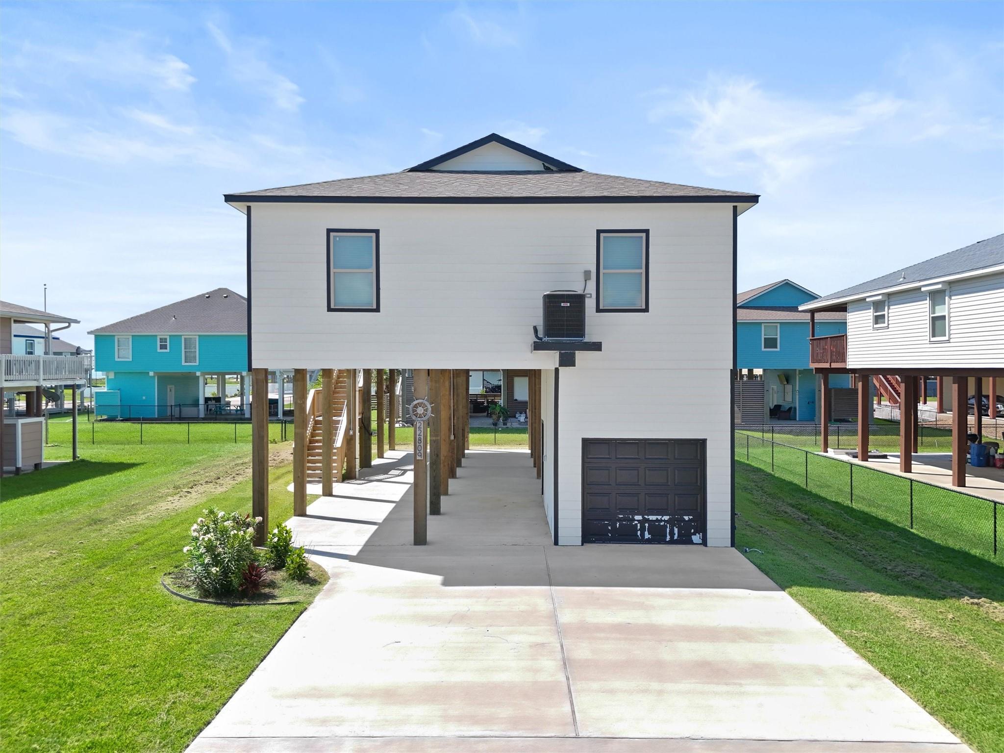 22809 Camino